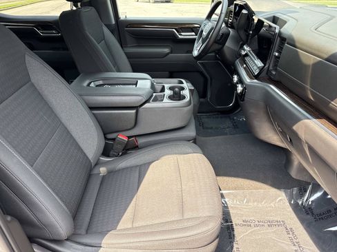 Used 2022 GMC Sierra 1500 Elevation AWD/4WD image 34