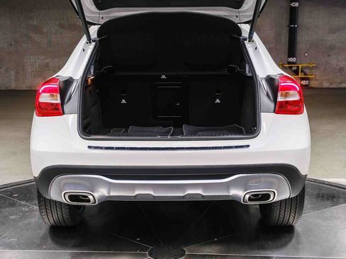 Used 2020 Mercedes-Benz GLA 250 image 32