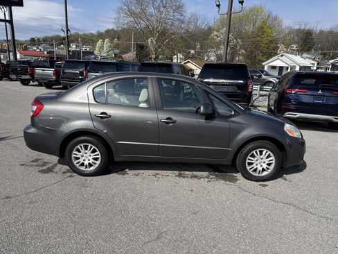 Used 2012 Suzuki SX4 LE image 2