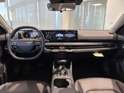 New 2026 Kia K4 EX image 14