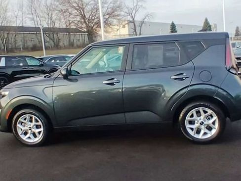 Certified 2025 Kia Soul LX w/ LX Technology Package image 8