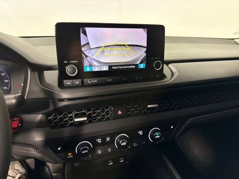 Used 2024 Honda Accord EX image 17