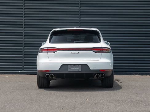 Certified 2021 Porsche Macan S AWD/4WD image 7