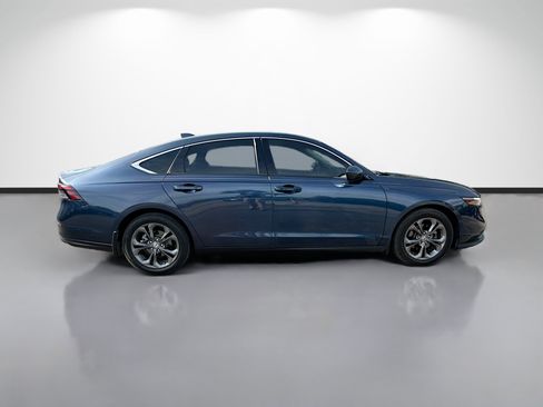 Used 2023 Honda Accord EX image 2