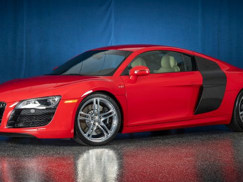 Used 2010 Audi R8 V10 image 1