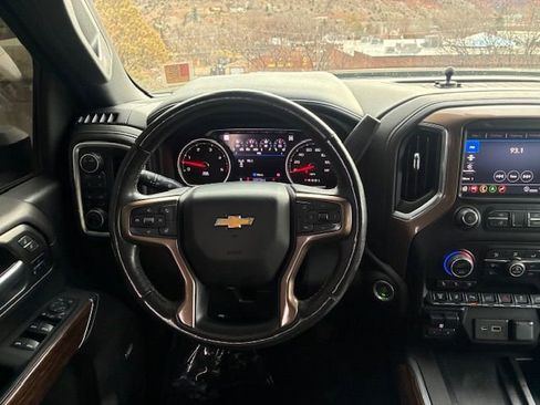 Used 2023 Chevrolet Silverado 2500 High Country w/ Z71 Off-Road Package image 13