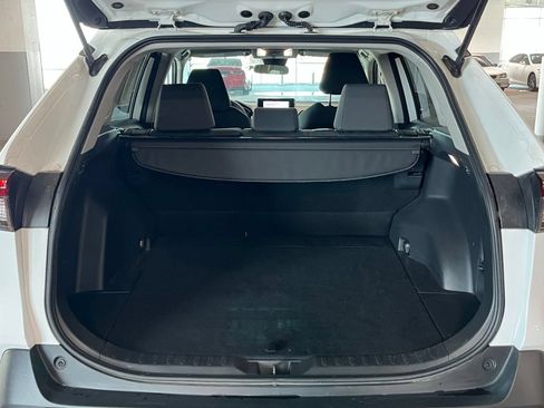 Used 2025 Toyota RAV4 XLE AWD/4WD image 10