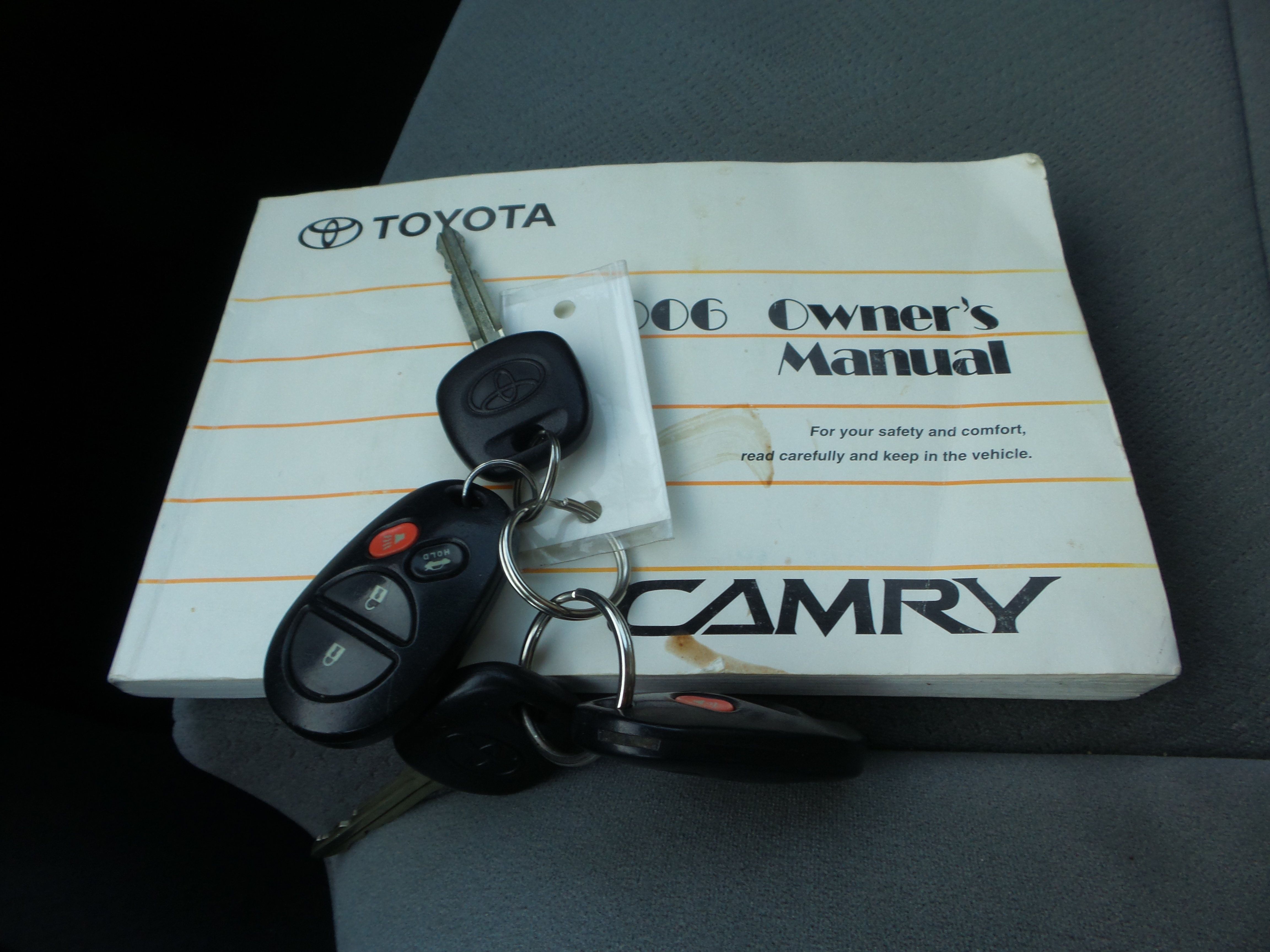 Used 2005 Toyota Solara SE FWD image 71