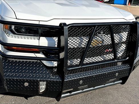 Used 2018 Chevrolet Silverado 1500 LT w/ Texas Edition image 25