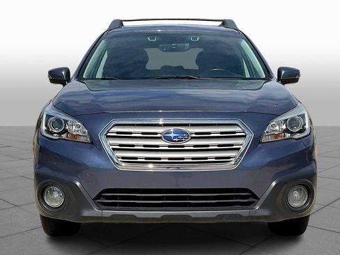 Used 2017 Subaru Outback 2.5i Premium image 3
