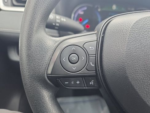 Used 2025 Toyota RAV4 LE image 20