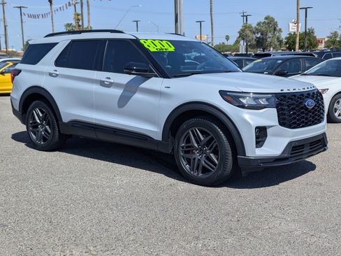New 2026 Ford Explorer ST-Line w/ ST-Line Street Pack RWD image 1