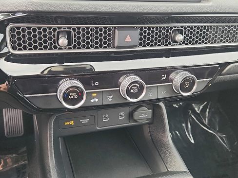 Certified 2026 Honda Civic LX image 15