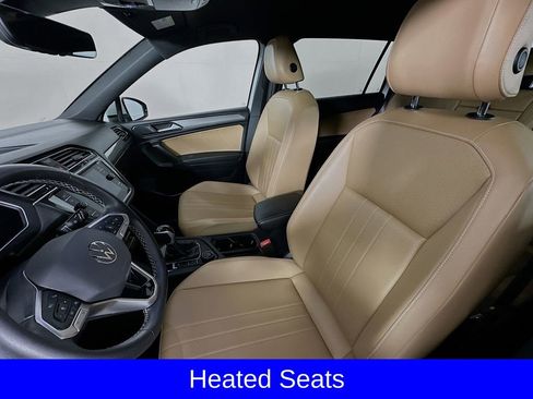 Used 2022 Volkswagen Tiguan SE image 7