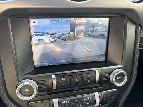 Used 2018 Ford Mustang Premium RWD image 12