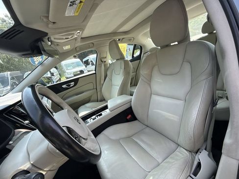 Used 2021 Volvo S60 T5 Momentum w/ Protection Package FWD image 11