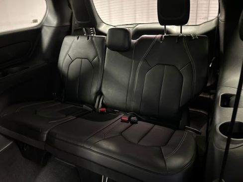 New 2026 Chrysler Voyager LX image 22