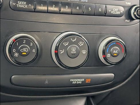 Used 2015 Kia Soul image 10