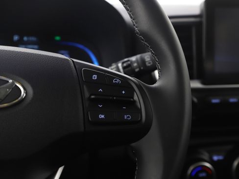 Certified 2026 Hyundai Venue SEL image 25