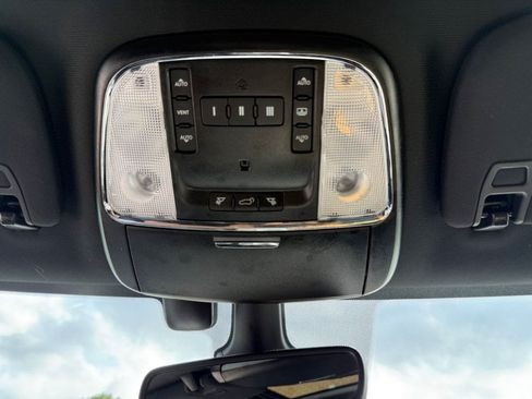 Used 2019 Jeep Grand Cherokee High Altitude AWD/4WD image 26
