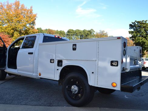 Used 2021 RAM 2500 Tradesman w/ Chrome Appearance Group image 6