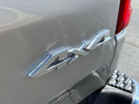 Used 2025 RAM 1500 Laramie image 11