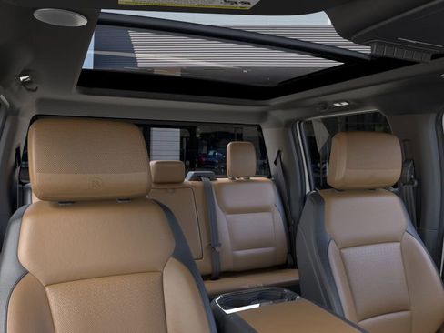 New 2025 Ford F350 Lariat w/ Lariat Ultimate Package image 22