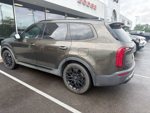Used 2021 Kia Telluride EX w/ EX Premium Package AWD/4WD image 3