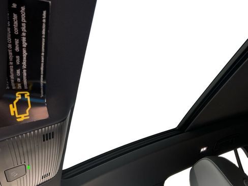 New 2026 Volkswagen Tiguan SE R-Line AWD/4WD image 24
