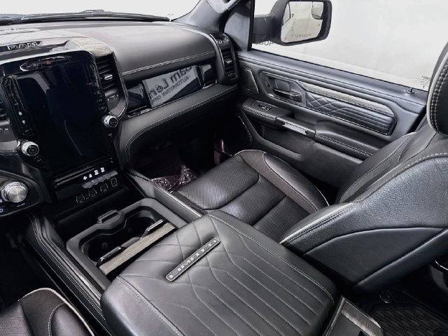 Used 2025 RAM 1500 Limited AWD/4WD image 25
