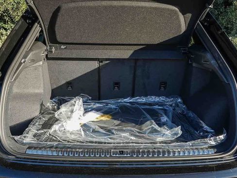 New 2025 Audi Q3 2.0T Premium image 27