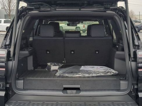 Used 2025 Toyota 4Runner 4WD image 17