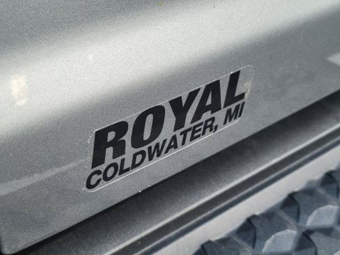 Used 2023 GMC Canyon Denali AWD/4WD image 8