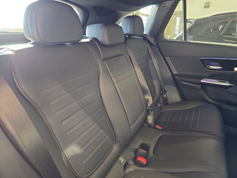 New 2026 Mercedes-Benz GLC 300 image 12