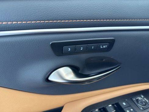 New 2025 Lexus ES 350 w/ Premium Package image 32