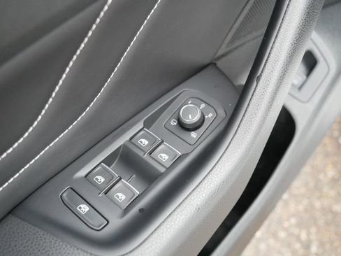 Used 2023 Volkswagen Arteon SEL w/ Arteon MDO Package image 16