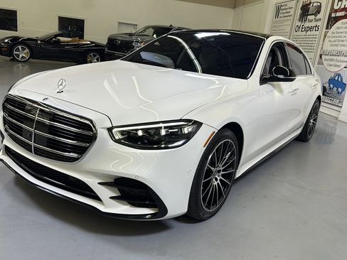 Used 2022 Mercedes-Benz S 500 4MATIC image 4