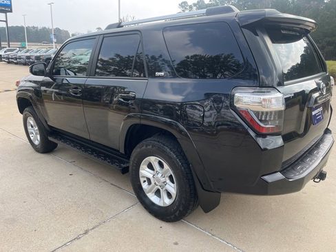 Used 2021 Toyota 4Runner SR5 image 7