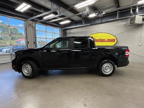 Used 2022 Ford Maverick XL FWD image 2