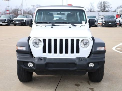 Used 2023 Jeep Wrangler Unlimited Sport AWD/4WD image 3
