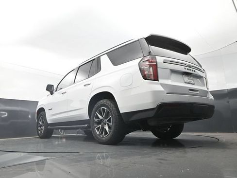Used 2022 Chevrolet Tahoe Z71 w/ Luxury Package AWD/4WD image 23