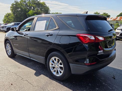 Certified 2020 Chevrolet Equinox LS FWD image 3