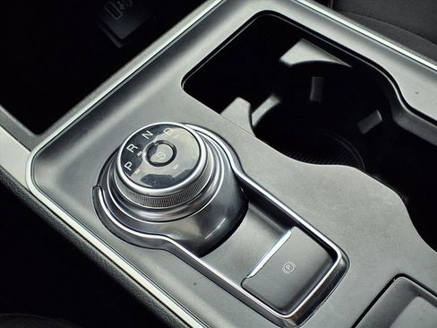 Certified 2022 Ford Edge SE w/ Black Appearance Package image 29