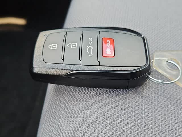Used 2026 Toyota Corolla SE FWD image 28
