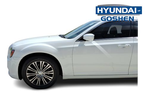Used 2014 Chrysler 300 S AWD/4WD image 5