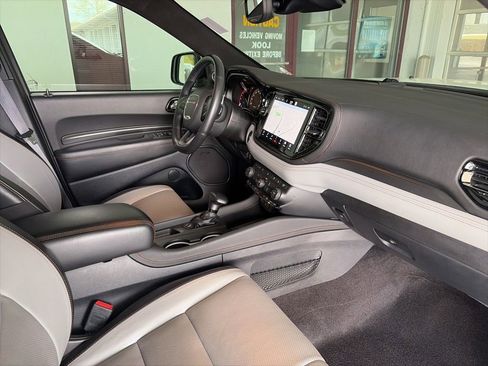Used 2022 Dodge Durango R/T w/ Tow 'N Go Package image 6
