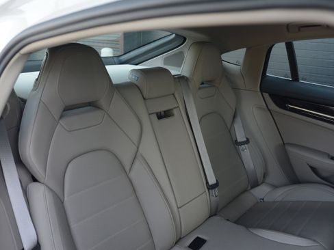Certified 2024 Porsche Panamera 4 AWD/4WD image 34