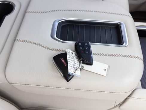 Used 2021 GMC Yukon Denali w/ Denali Ultimate Package image 68