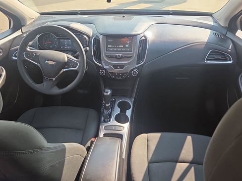 Used 2016 Chevrolet Cruze LT w/ Convenience Package FWD image 13