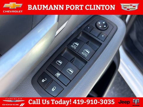 Used 2023 RAM 1500 Big Horn AWD/4WD image 11